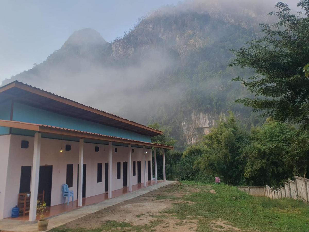 Khounxok Guesthouse Нонгкио Экстерьер фото