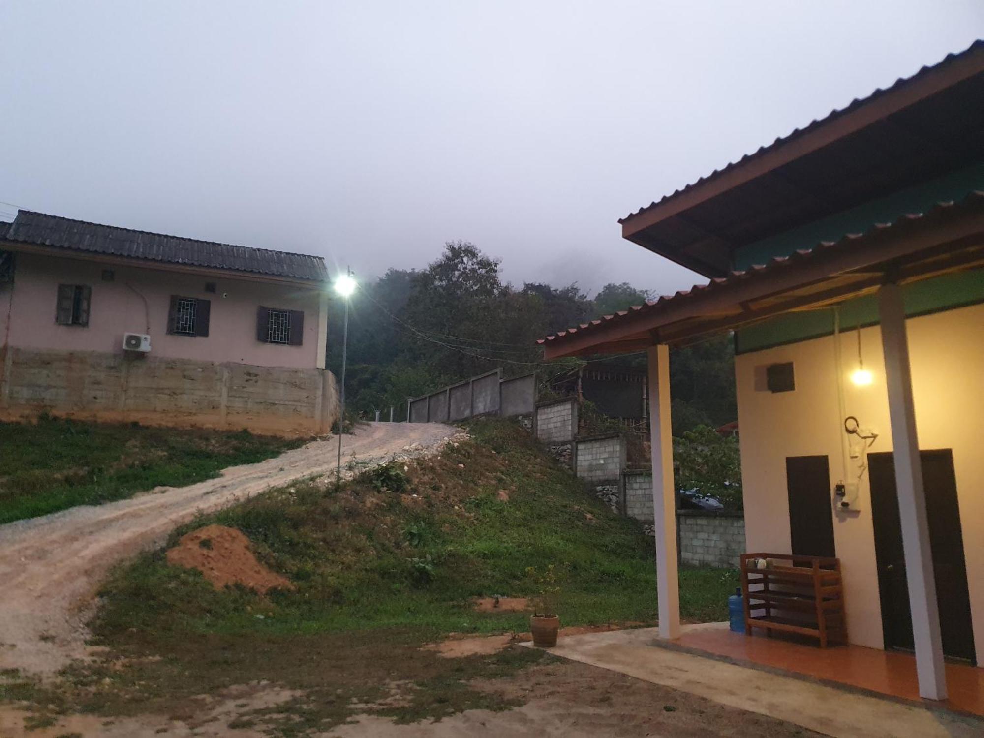 Khounxok Guesthouse Нонгкио Экстерьер фото